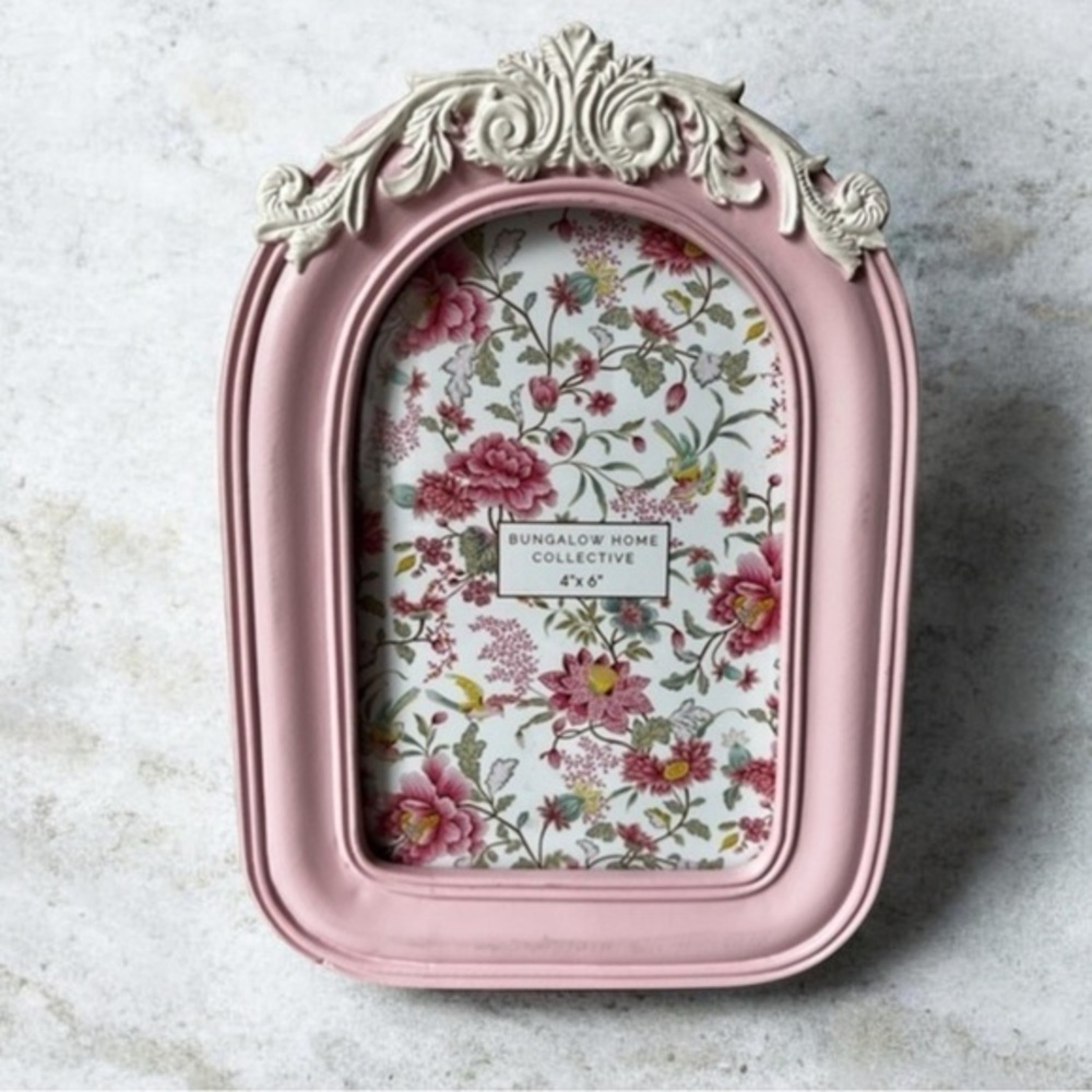 Pink Floral ornate Frame antique style for 4”x6” photo